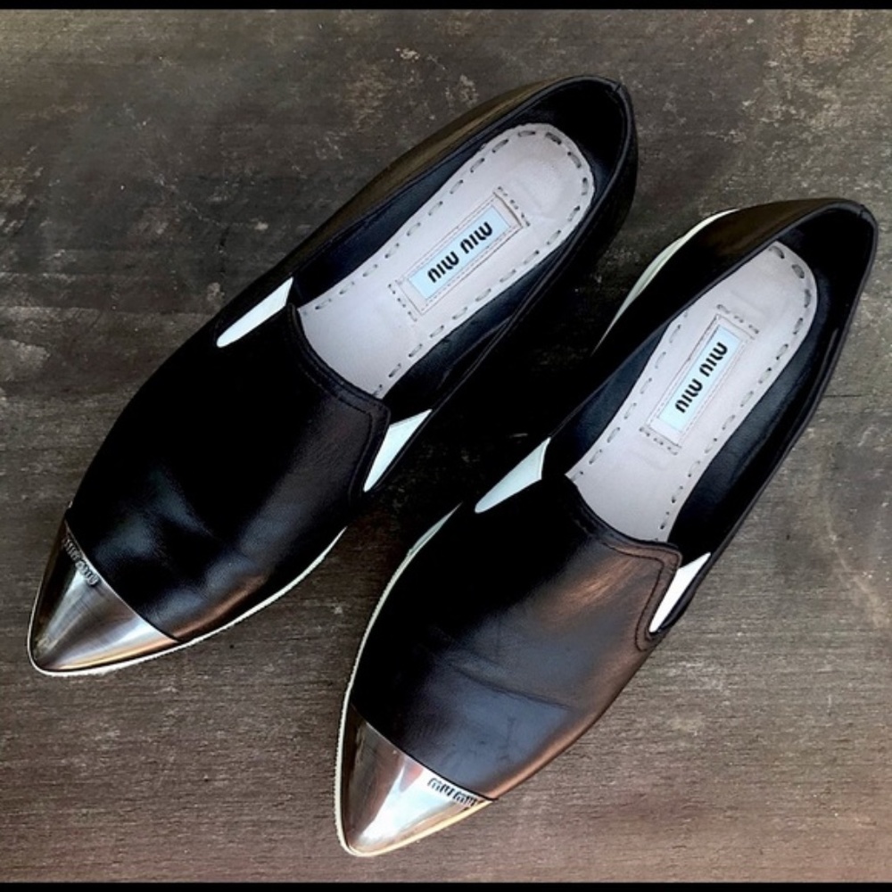 Miu Miu Pointed Toe Leather Platform Slip On Black